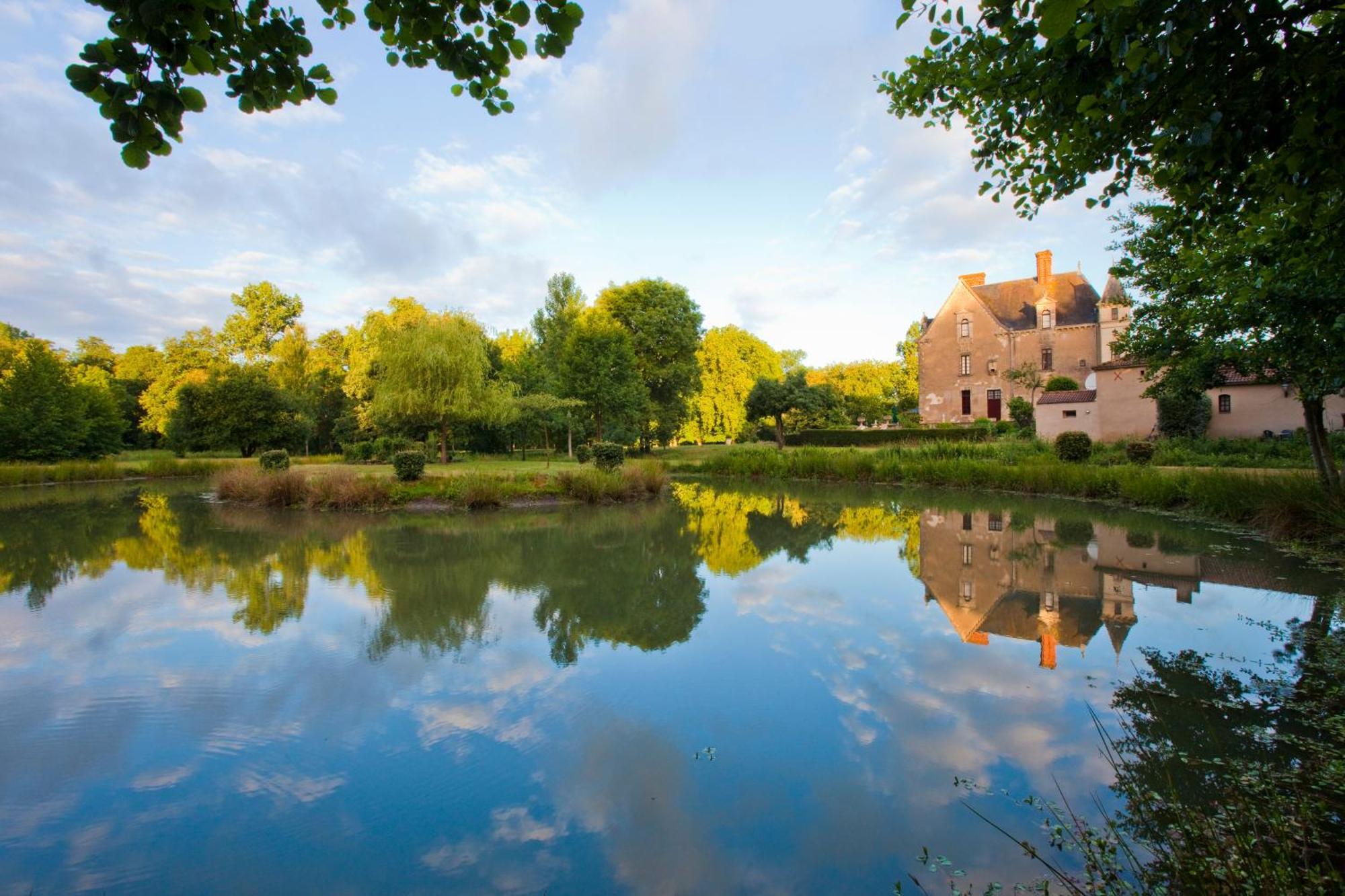Chateau De La Verie Challans Exterior foto
