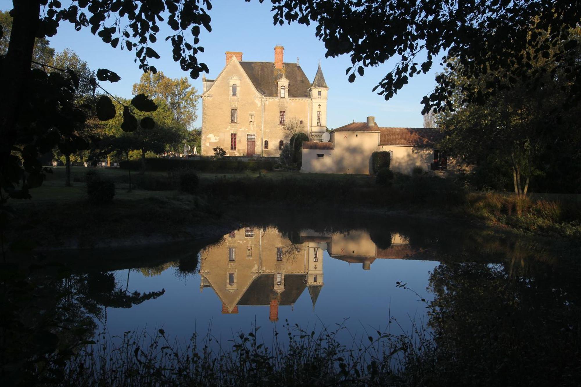 Chateau De La Verie Challans Exterior foto